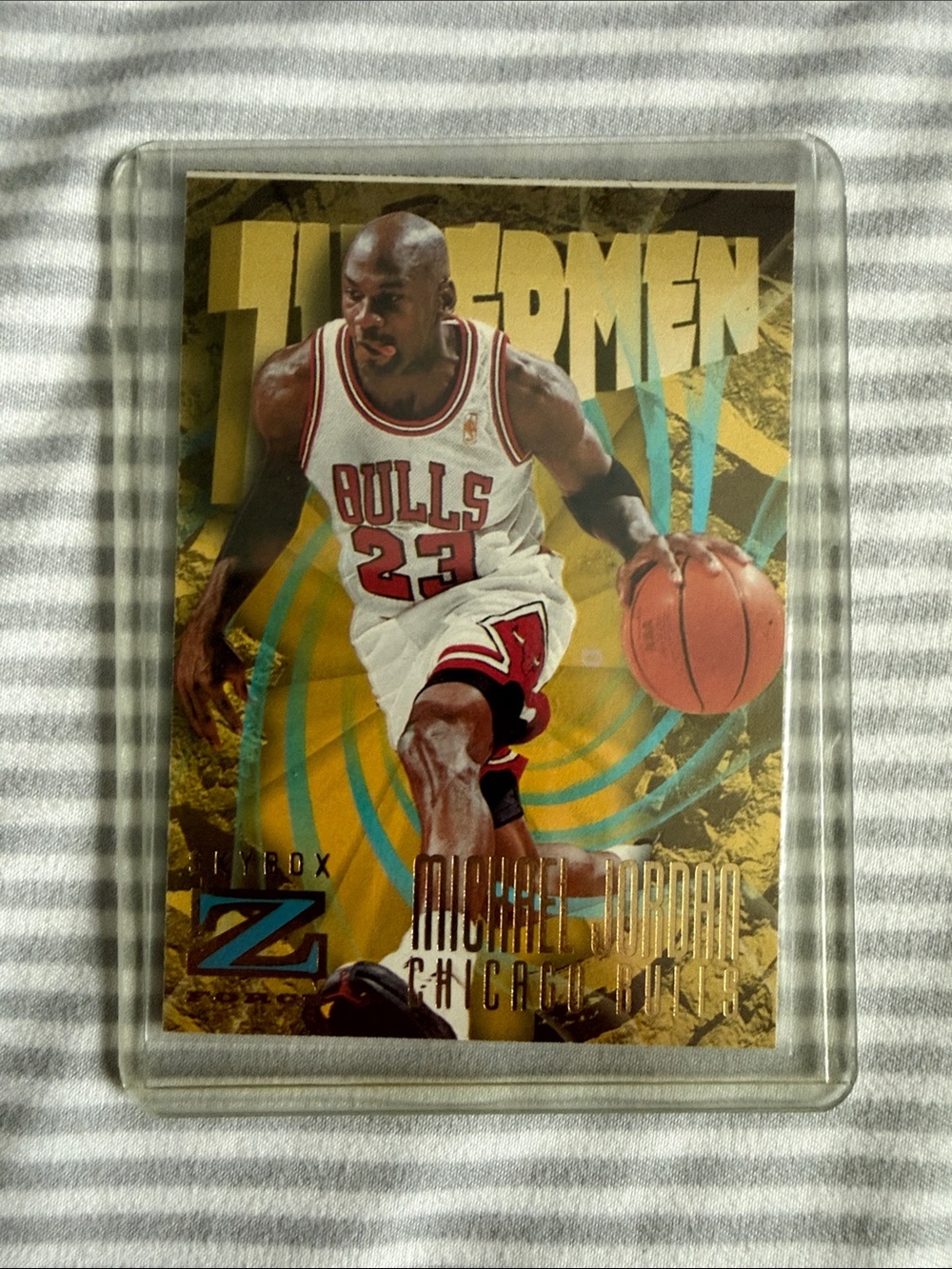 Michael Jordan Chicago Bulls Gold Basketball Trading Card - Gold/White/Red